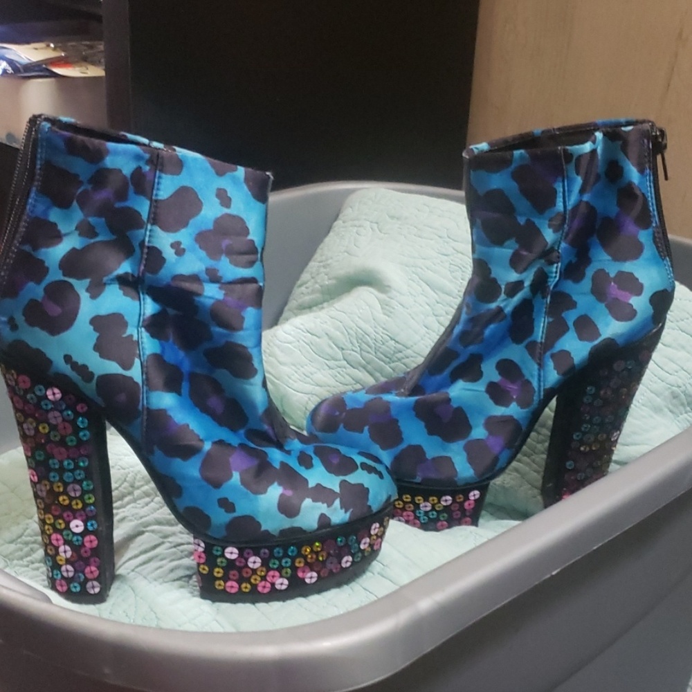 Wild'n Fabulous, Super Funky Fun Boots SZ 5